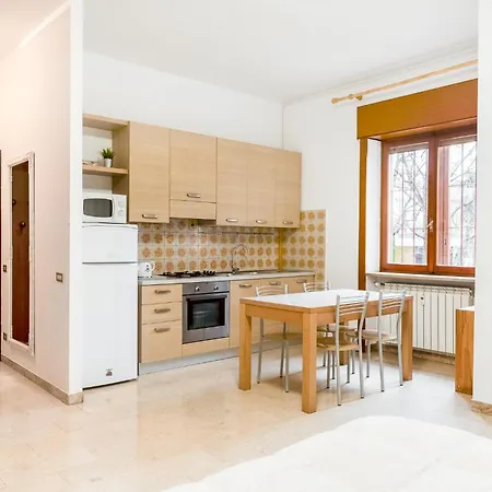 Vibe - Relax House In Navigli Appartamento