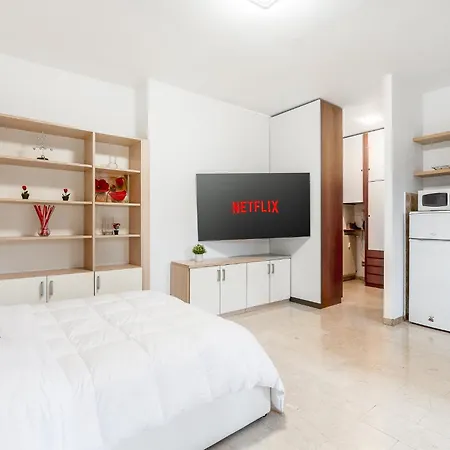 Vibe - Relax House In Navigli Milano